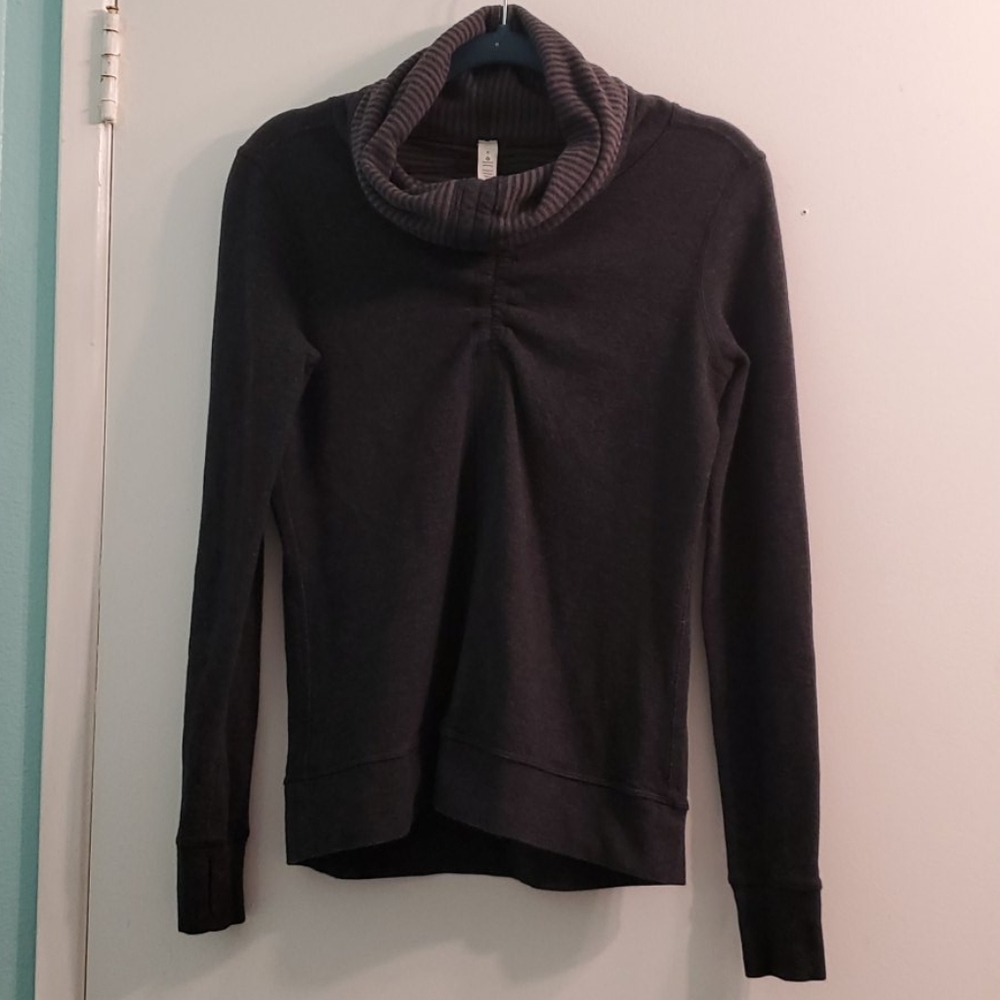 Lululemon athletica sweater